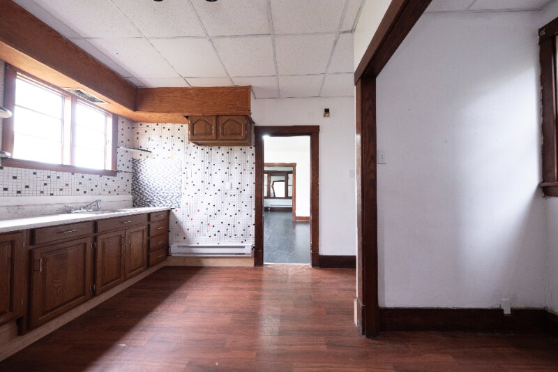 Building Photo - 1022 Kenneth Ave