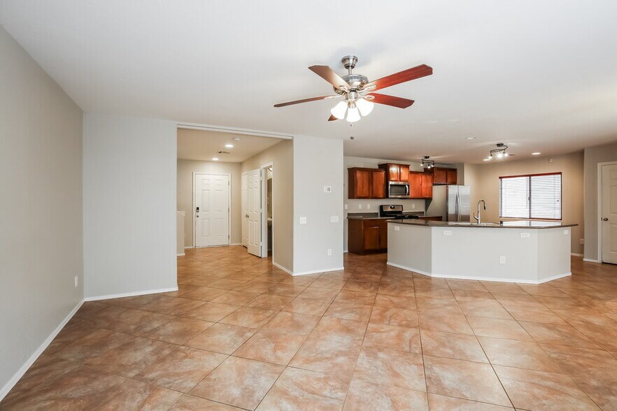Building Photo - 8958 W Marmo Ave
