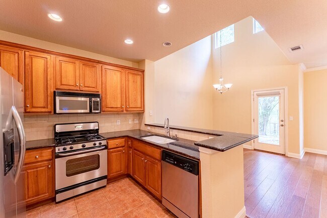 Building Photo - Gorgeous 2 Bedrooms /2.5 Bathrooms + Flex Space Home Near South Austin!!!
