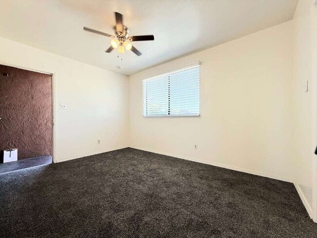 Building Photo - 2442 1/2 Pomeroy Avenue