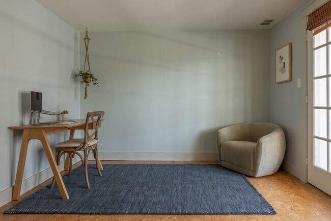 Building Photo - Fully Furnished Mount Veeder Sanctuary Home