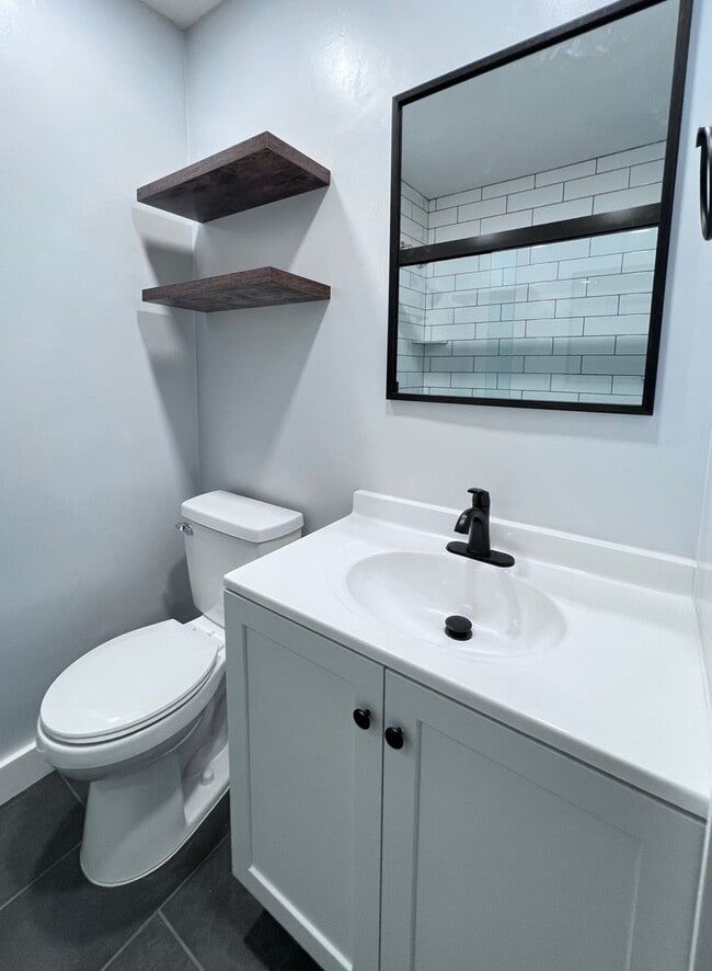 Building Photo - 815 Grant St