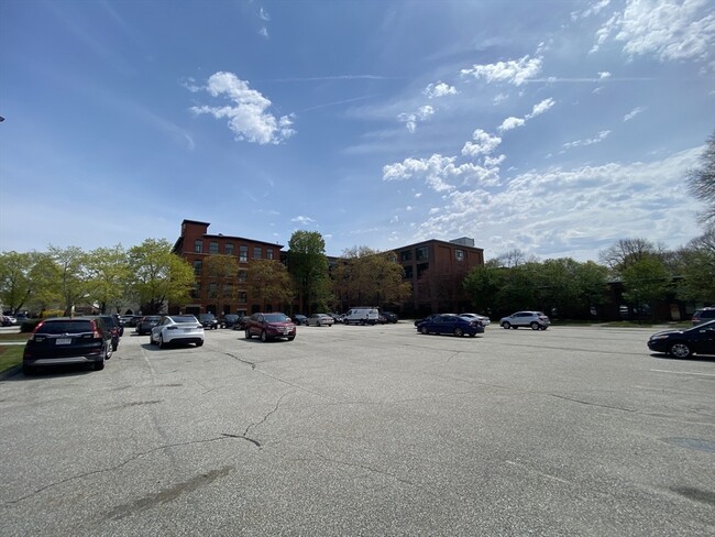 Building Photo - 150 Rumford Ave