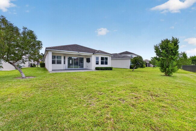 Building Photo - 16293 Melogold Dr