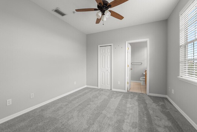 Building Photo - 509 S Matanzas Ave