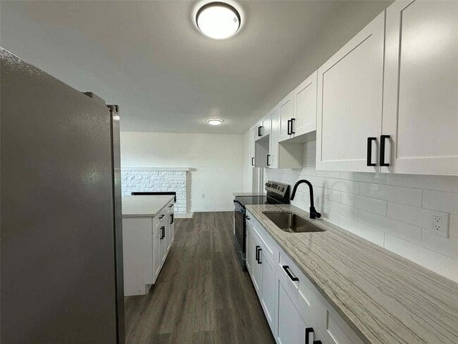 Building Photo - 4711 10th Ave S