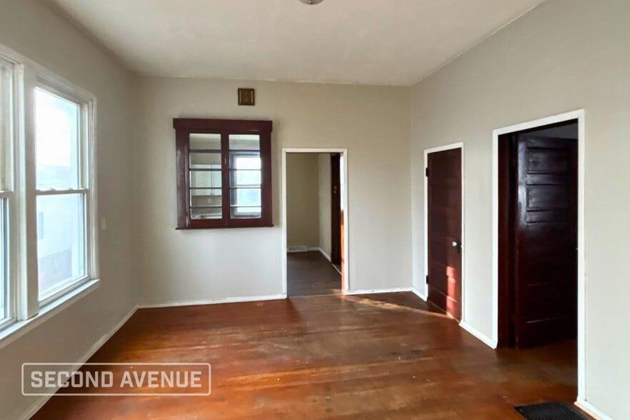 Building Photo - 154 W Lebanon St