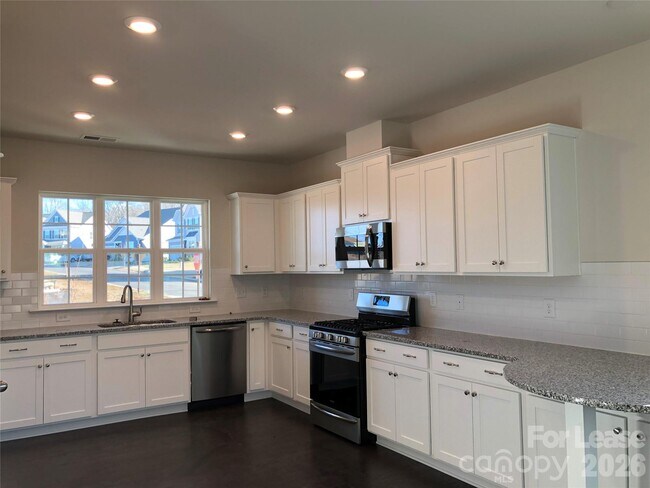 Building Photo - 3001 Deep River Wy