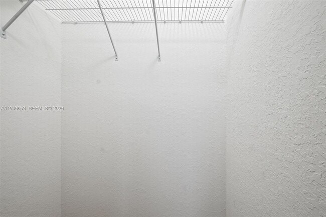 Building Photo - 20814 NE 5th Ct