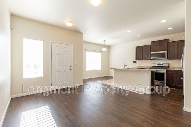 Building Photo - 1518 Sepia Ave