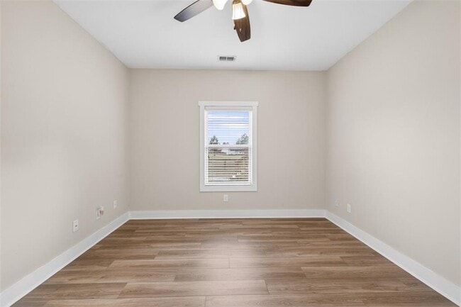 Building Photo - 612 Quail Ct