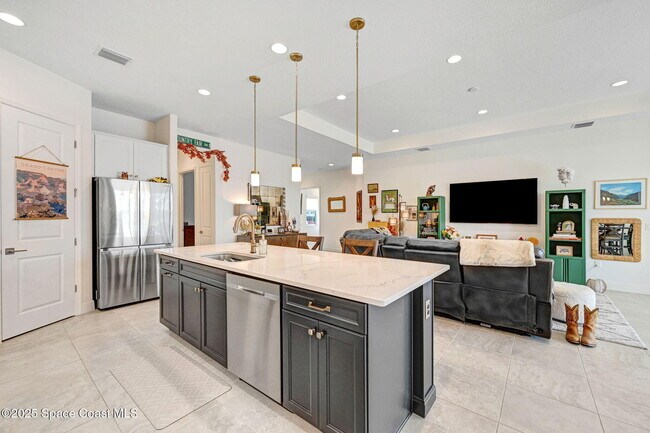 Building Photo - 2889 Avalonia Dr