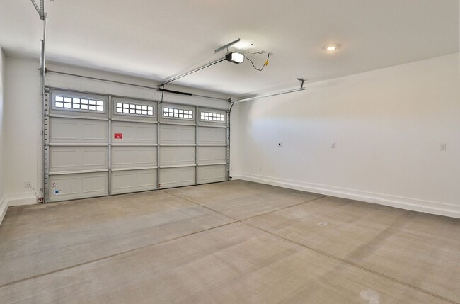 Building Photo - Brand New 4 bed/3 bath in Hawes Crossing C...