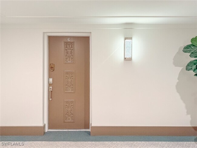 Building Photo - 3430 Gulf Shore Blvd N