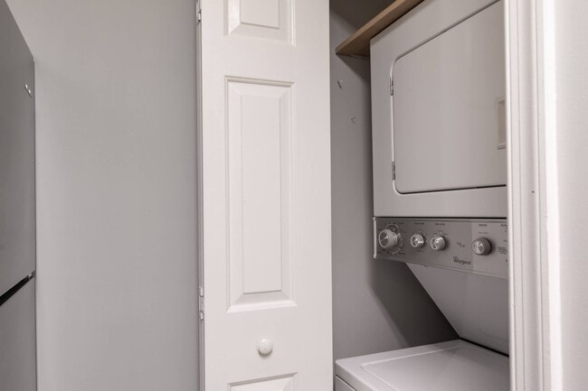 Building Photo - 109 Stratford Dr