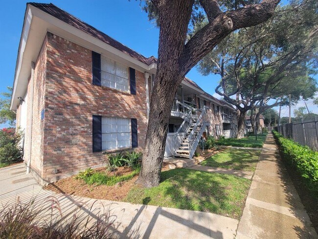Primary Photo - 2250 Bering Dr