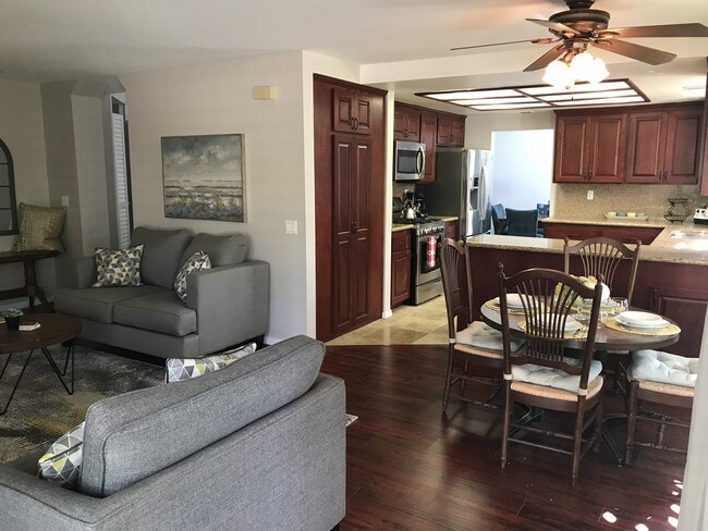 Building Photo - 20848 Quail Run Dr