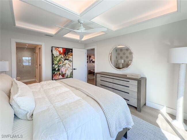 Building Photo - 3430 Gulf Shore Blvd N