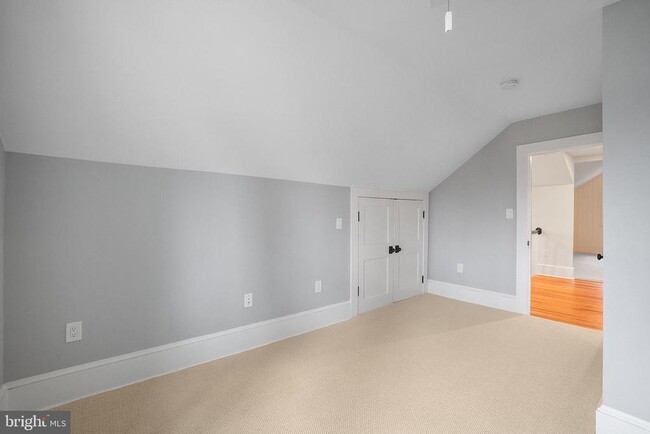 Building Photo - 3744 Huntington St NW