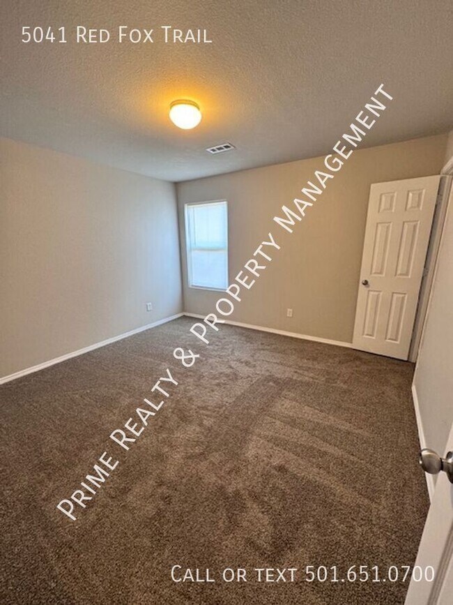 Building Photo - 5041 Red Fox Trl