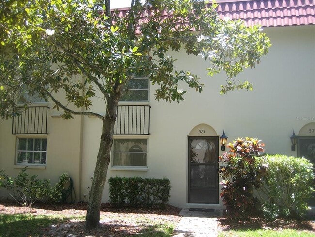 Primary Photo - 2700 Bayshore Blvd