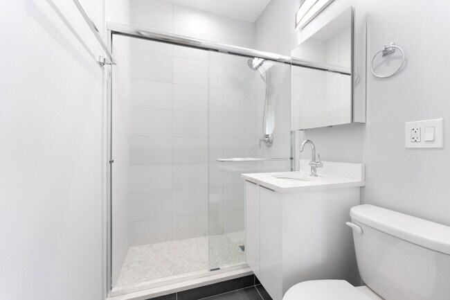 Building Photo - 1546 W Jonquil Terrace