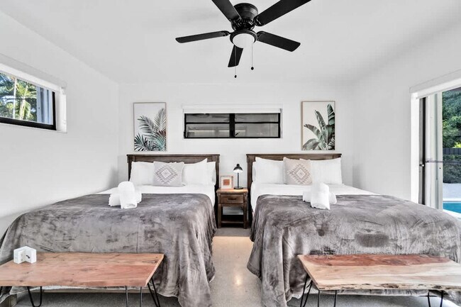 Building Photo - 6540 Park St