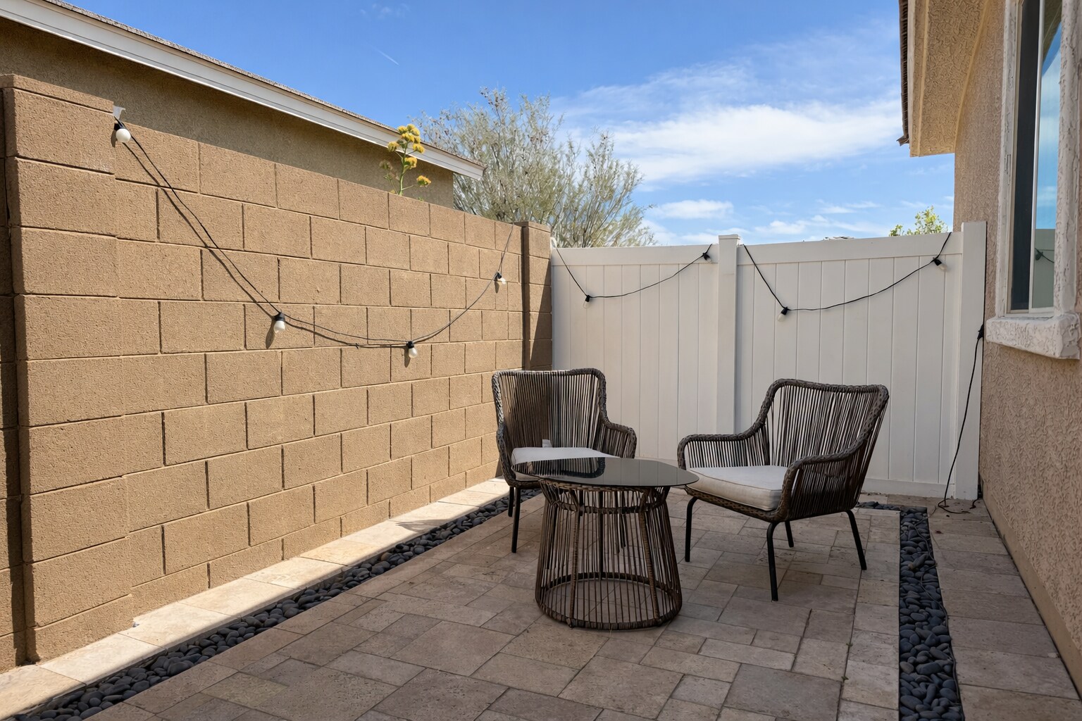 Building Photo - 2506 E Pleasant Ln