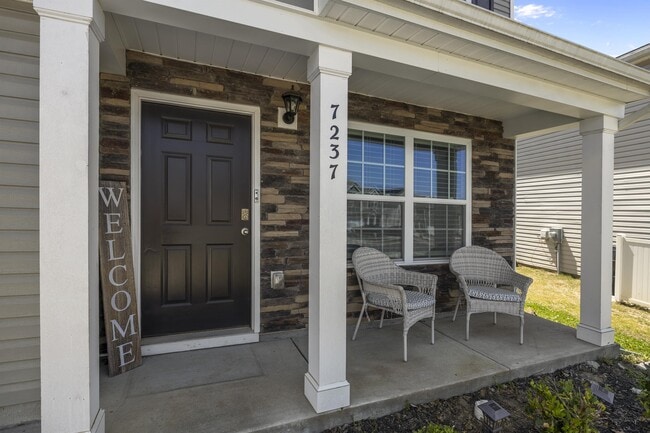 Building Photo - 7237 Finnigan Rd