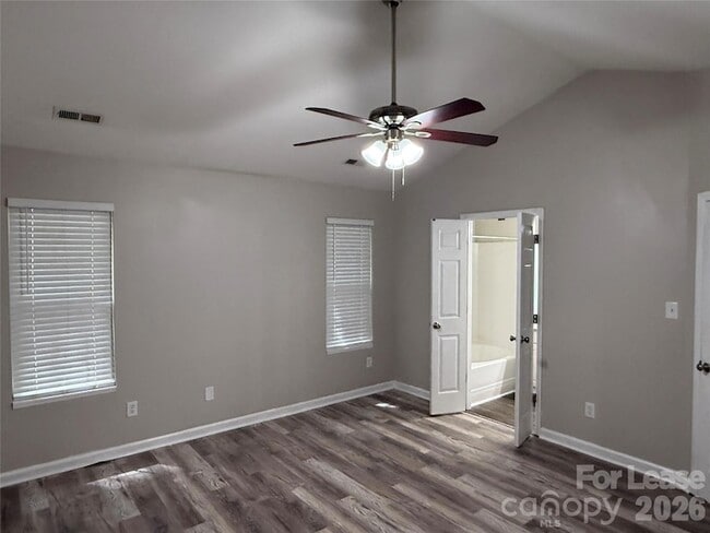 Building Photo - 6617 Cedar Cliff Dr