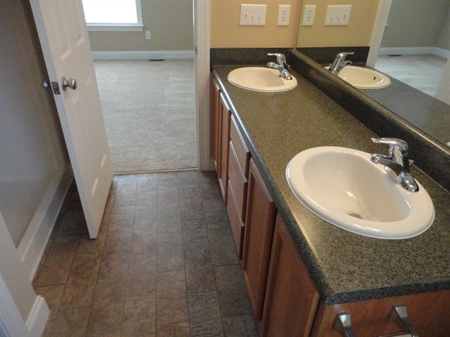 Building Photo - 404 Eckley Ct