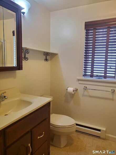 Building Photo - 25 Oakview Cir