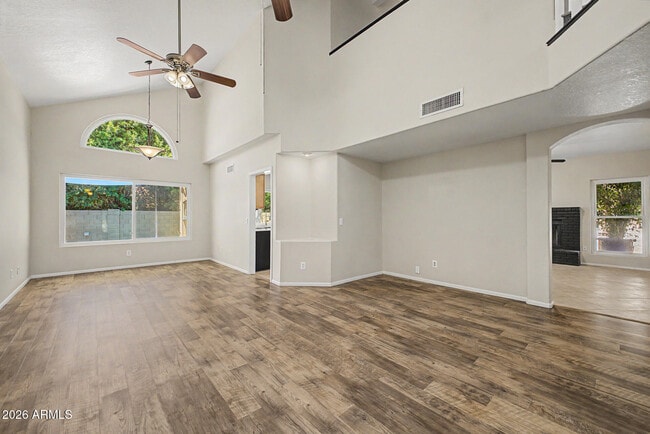 Building Photo - 842 W Sun Coast Dr