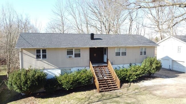 Primary Photo - 1446 Mac Dr