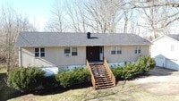 Building Photo - 1446 Mac Dr