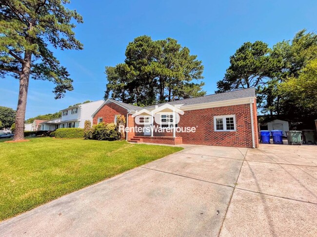 Building Photo - 2444 Tullibee Dr