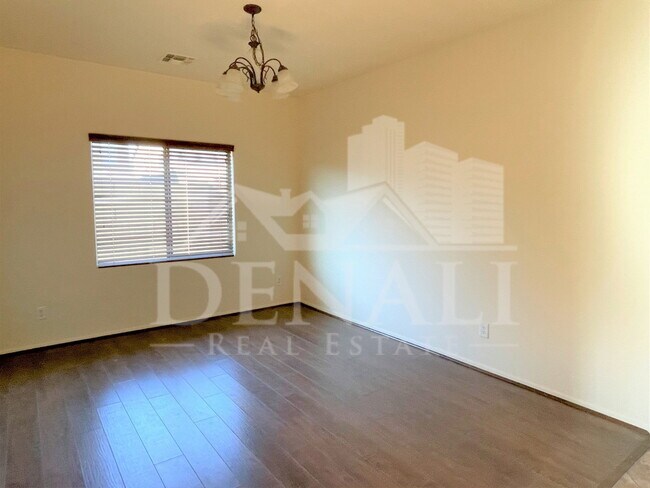 Building Photo - 144 S 108th Dr
