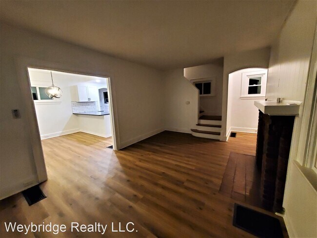 Building Photo - 3 br, 1 bath House - 3466 Wabash Ave