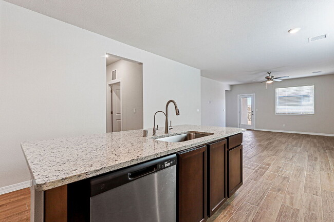 Building Photo - 51025 Sand Verbena Ave