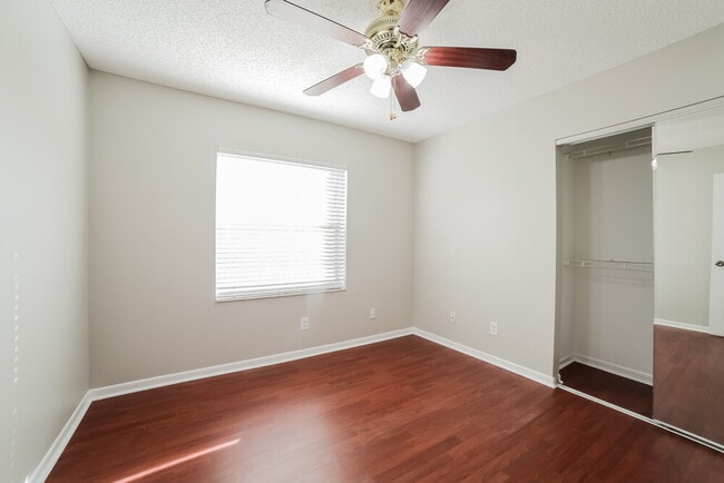 Building Photo - 228 La Costa Way