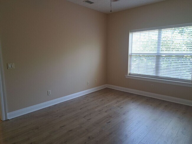 Building Photo - 2946 Palmetto Ridge Way