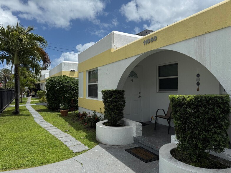 Building Photo - 11050 Biscayne Blvd