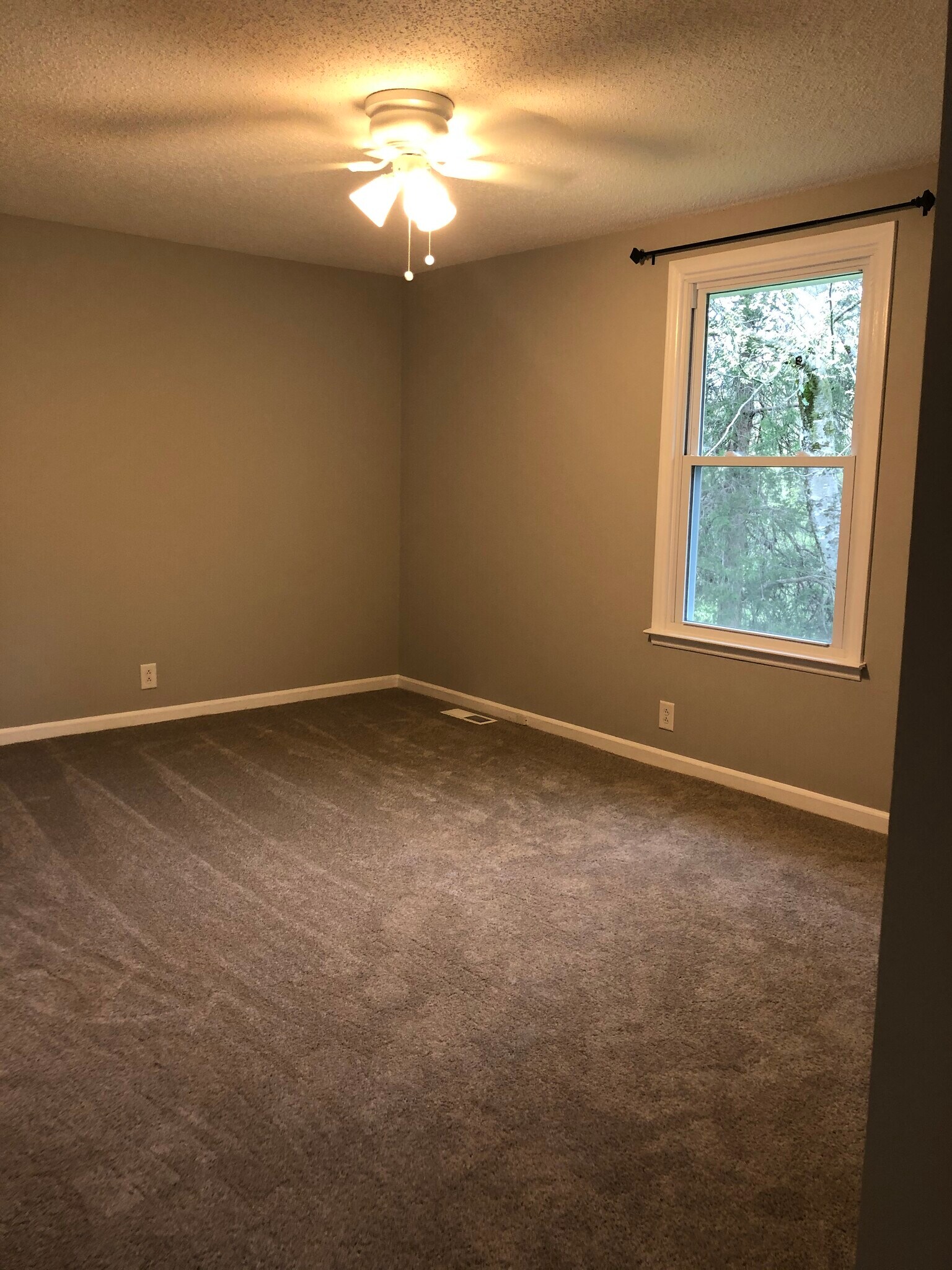 Bedroom - 903 Green Valley Rd