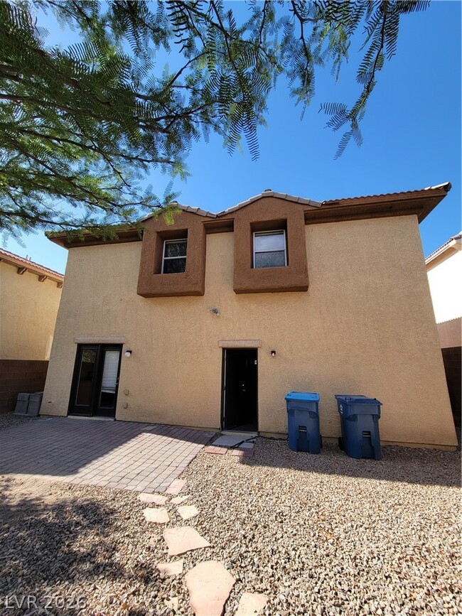 Building Photo - 8458 Pico Rivera Ave