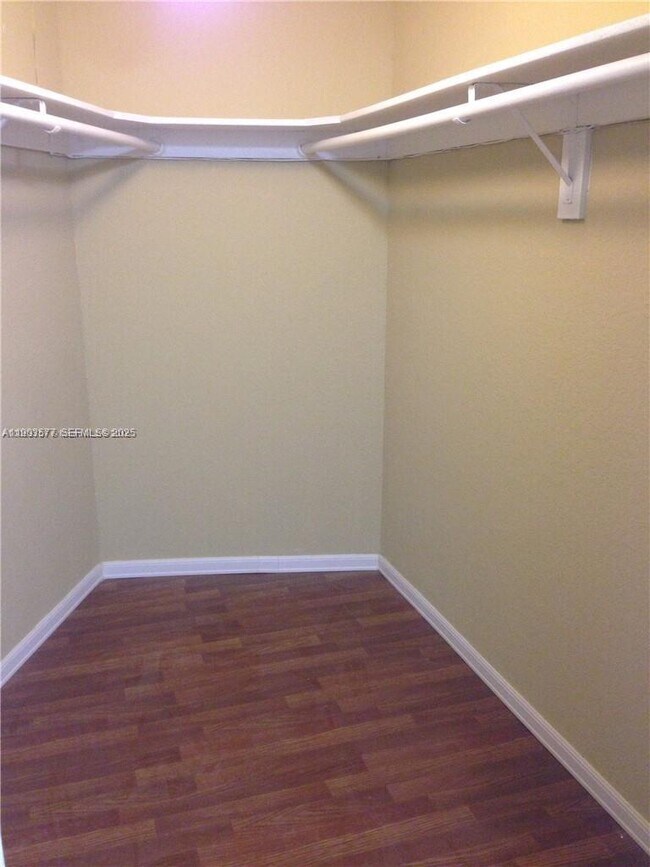 Building Photo - 4215 N University Dr