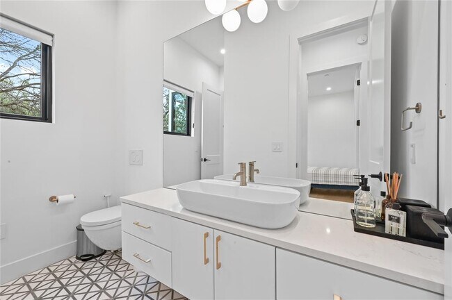 Building Photo - 308 Briarwood Trail