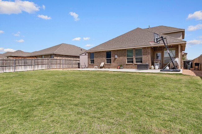 Building Photo - 7312 La Escolara Ranch Rd