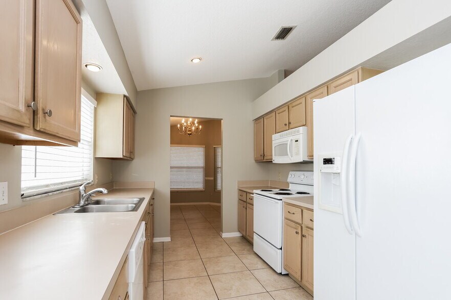 Building Photo - 4425 Preston Woods Dr
