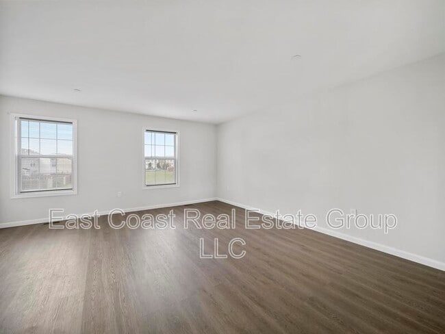 Building Photo - 105 Natural Way