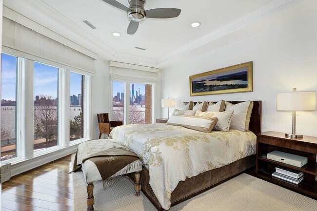 Building Photo - 3 Henley Pl